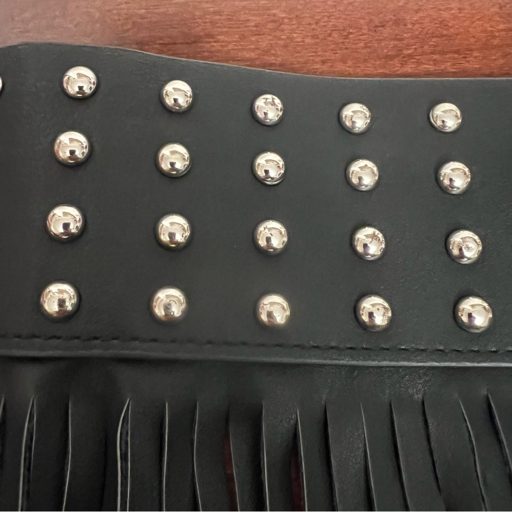 Fringed Leather Hip Belt — Black - Picture 7 of 10